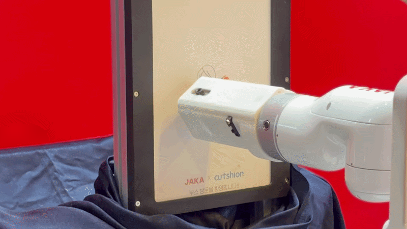 JAKA Robotics showcases its all-scenario, universal intelligent robot solutions at AW2026 Korea Exhibition, unlocking limitless possibilities for the industry!