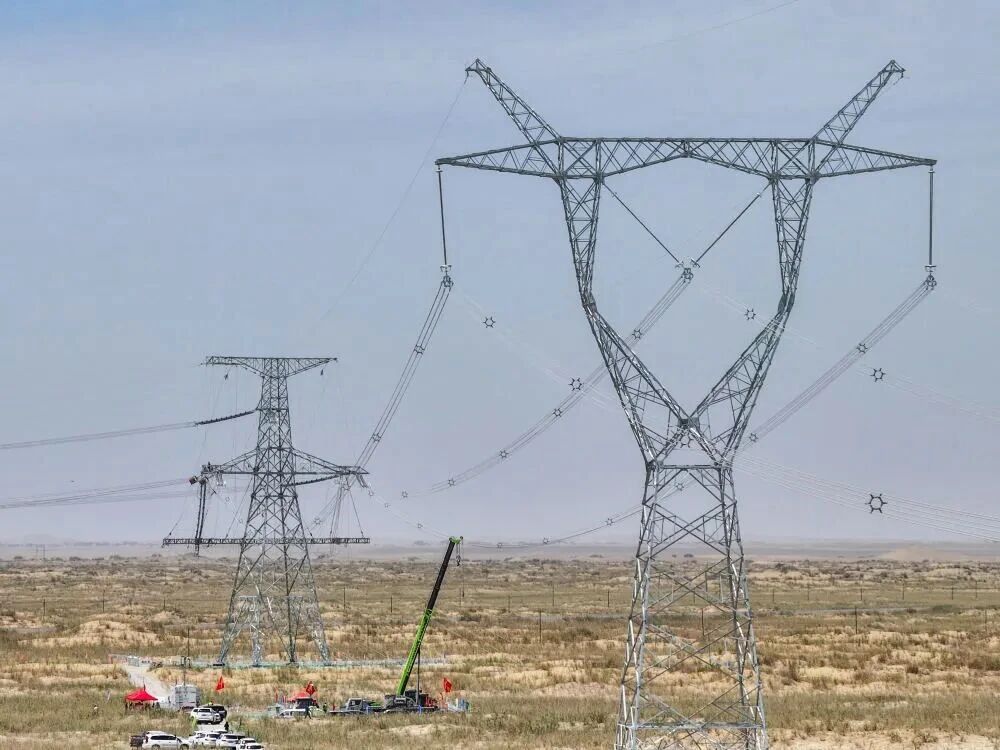 A New Industry Breakthrough! Siasun Partners with Chongqing Yanhai Technology to Achieve Intelligent Welding of Critical-Grade Welds on Power Tower Bases. A New Industry Breakthrough! Siasun Partners with Chongqing Yanhai Technology to Achieve Intelligent Welding of Critical-Grade Welds on Power Tower Bases.