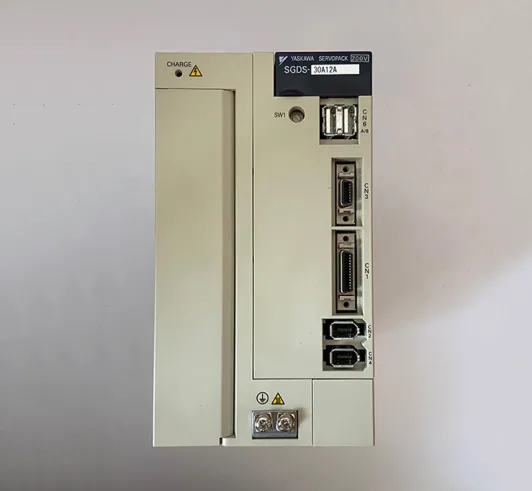 YASKAWA  SGDS-30A12A  SGDS Sigma III Servo Amplifier