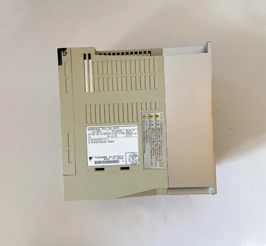 YASKAWA  SGDS-30A12A  SGDS Sigma III Servo Amplifier