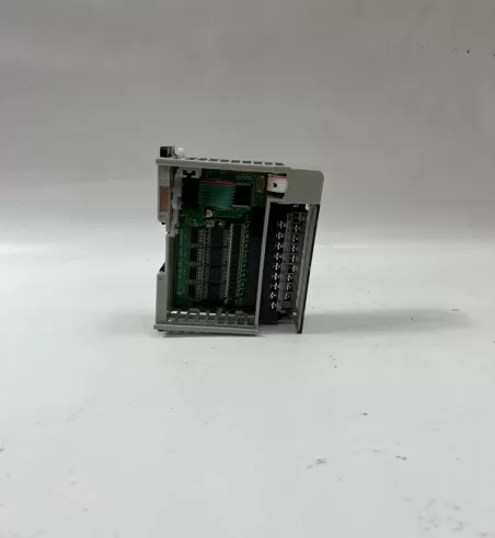 1769-OB16P Allen-Bradley Output Module