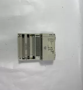 170INT11000 SCHNEIDER Adapter Interbus Communication