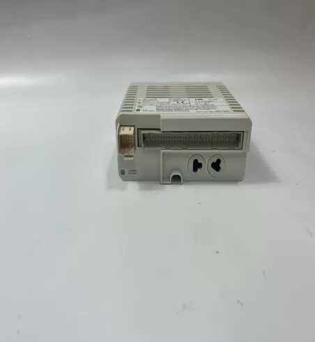 ABB AO895 ABB Analog Output Module