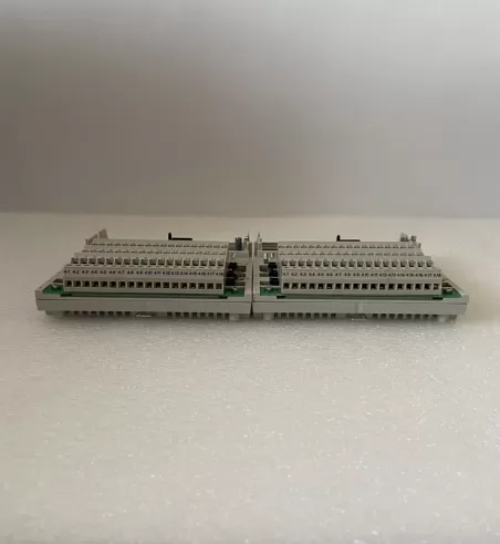 PM710 SCHNEIDER