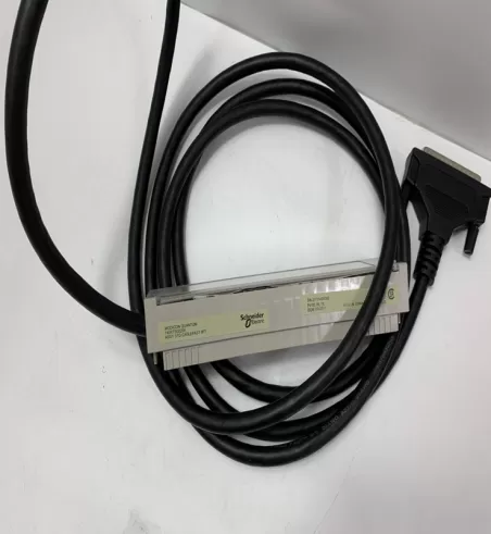140XTS00209 SCHNEIDER
