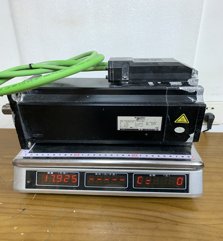 SM-140/20/210/P1/45/ SCHNEIDER