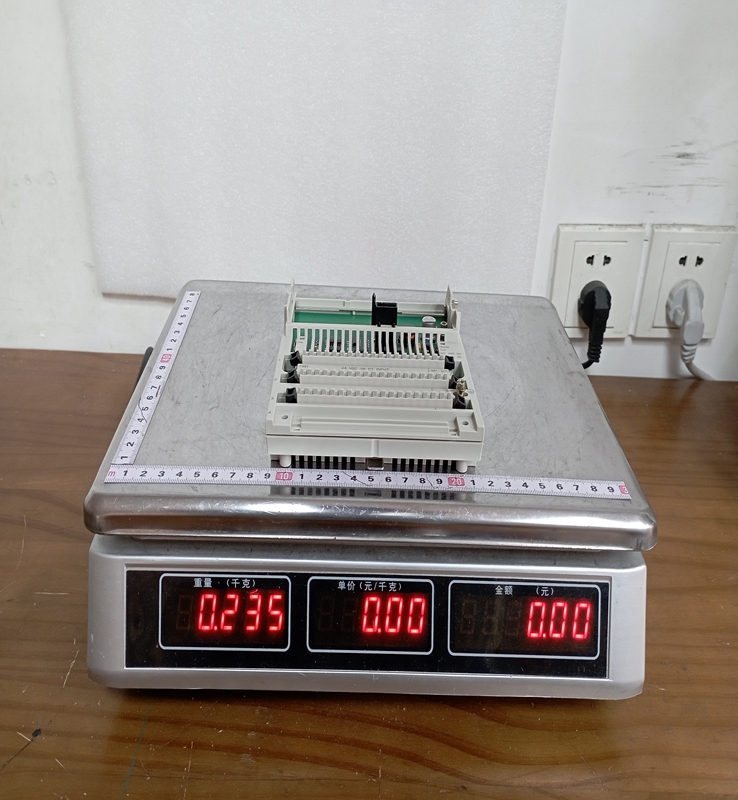 170ADI34000 SCHNEIDER